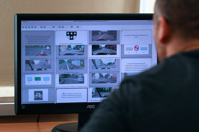 сдача экзамена в автошколе